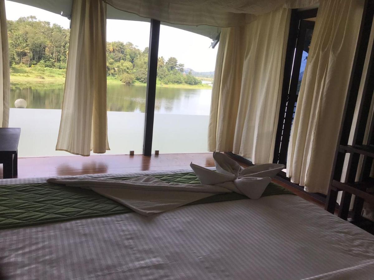וואיאנאד Karapuzha Village Resort מראה חיצוני תמונה