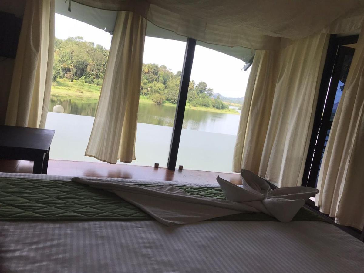 וואיאנאד Karapuzha Village Resort מראה חיצוני תמונה