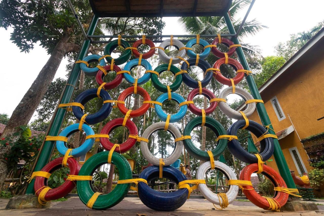 וואיאנאד Karapuzha Village Resort מראה חיצוני תמונה
