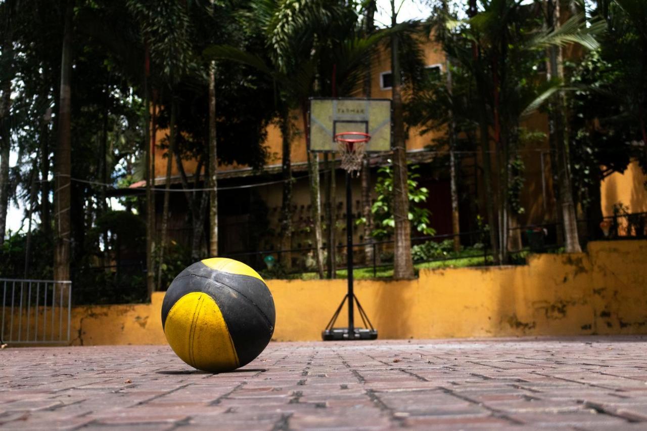 וואיאנאד Karapuzha Village Resort מראה חיצוני תמונה