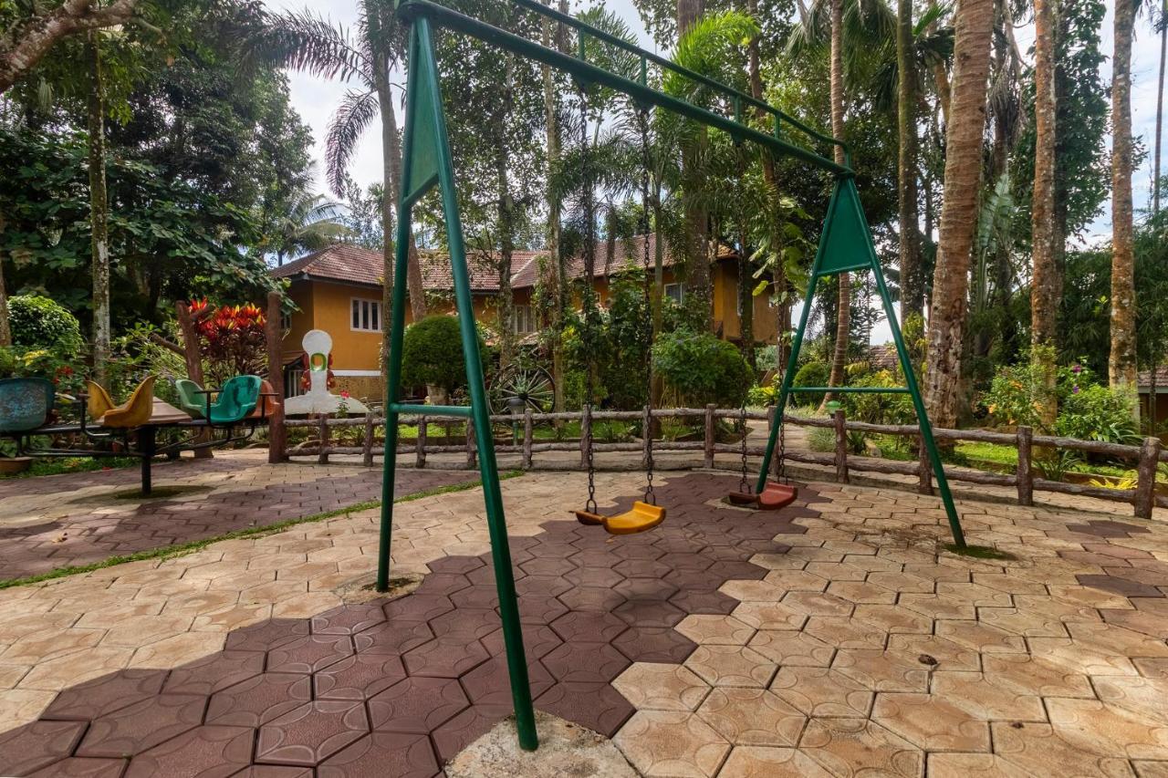 וואיאנאד Karapuzha Village Resort מראה חיצוני תמונה