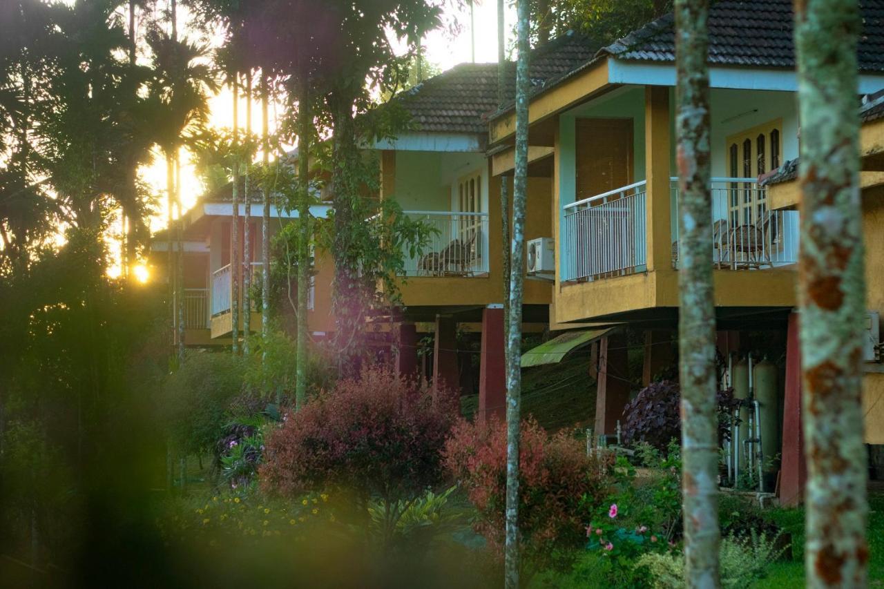 וואיאנאד Karapuzha Village Resort מראה חיצוני תמונה