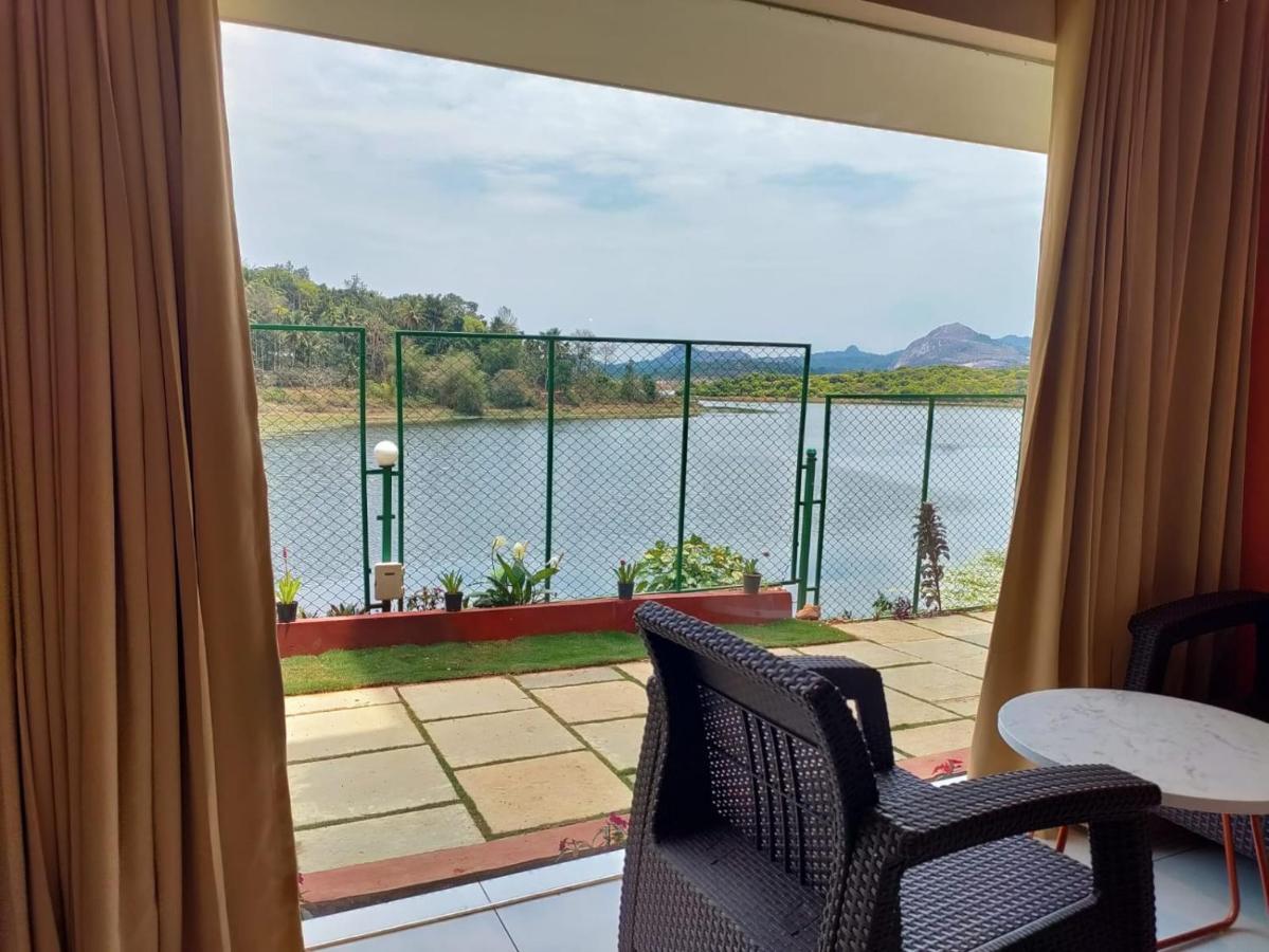 וואיאנאד Karapuzha Village Resort מראה חיצוני תמונה